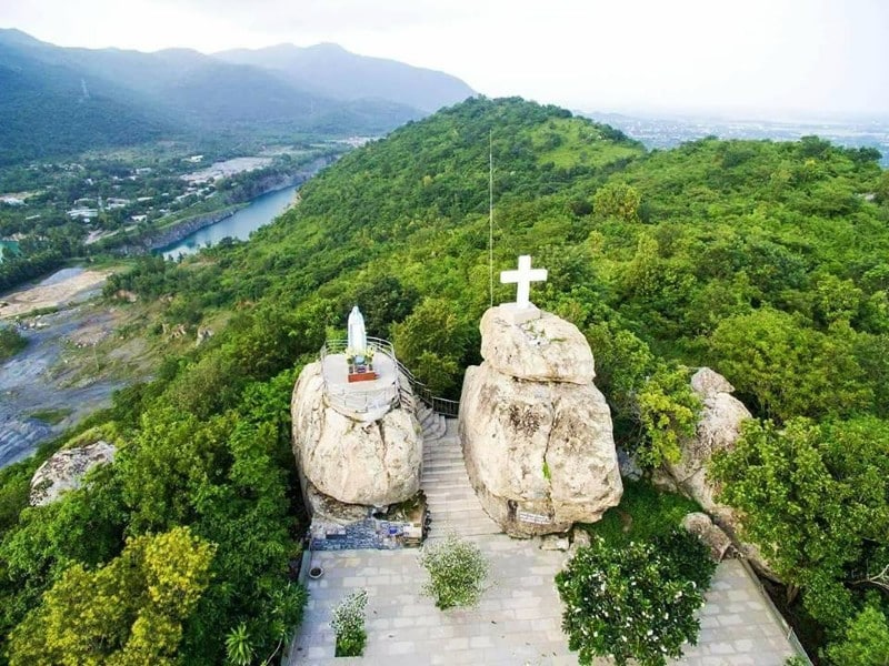 Những ngọn núi tại Vũng Tàu là địa điểm du lịch nổi tiếng
